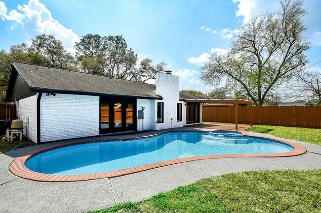 property at 5850 Duxbury St