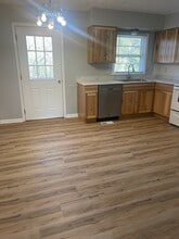 16 Hughes Ave in Winchester, KY - Foto de edificio - Building Photo