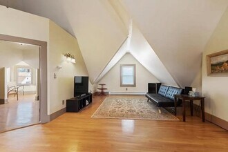 42 Greenleaf St in Malden, MA - Building Photo - Building Photo