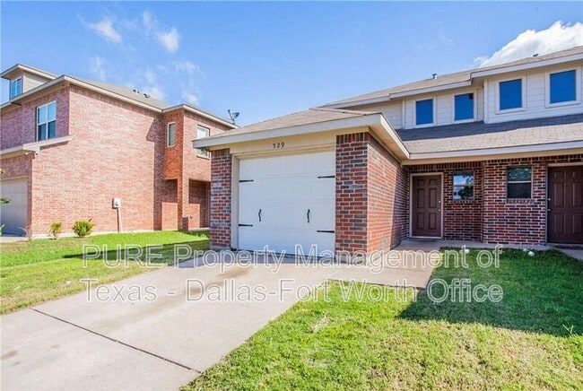 529 Mast Ct in Crowley, TX - Building Photo - Building Photo