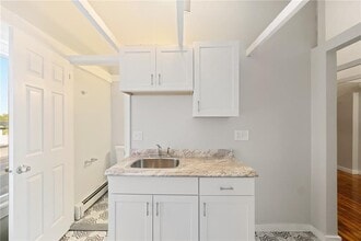62 Heath St in Providence, RI - Building Photo - Building Photo