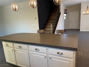 3073 Hushed Sonnet Ave in Henderson, NV - Building Photo - Building Photo