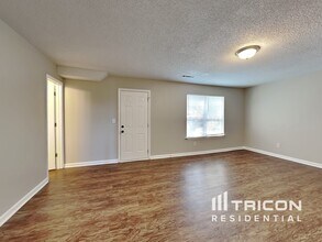 1217 Redbud Ct in Mcdonough, GA - Building Photo - Building Photo