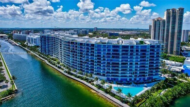 3300 NE 188th St, Unit 611 in Aventura, FL - Building Photo - Building Photo