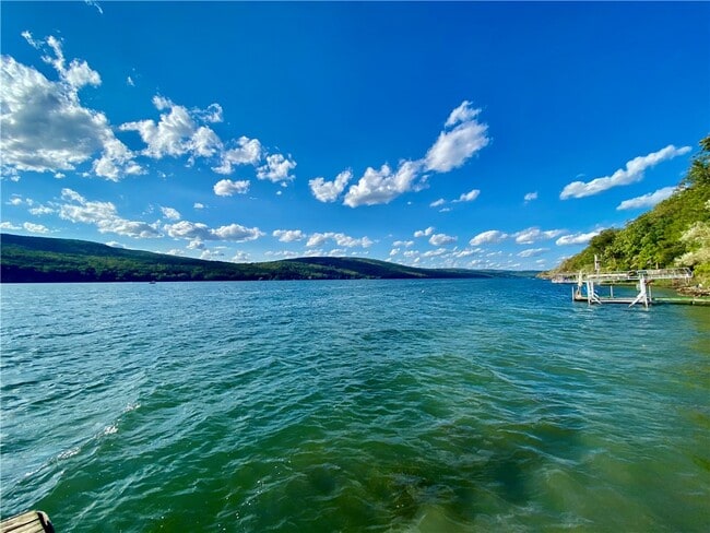 property at 1519 S Lake Rd