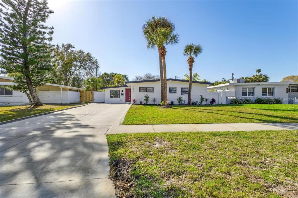 3934 Indianapolis St NE in St. Petersburg, FL - Building Photo