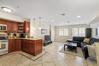 124 68th St in Guttenberg, NJ - Building Photo - Building Photo