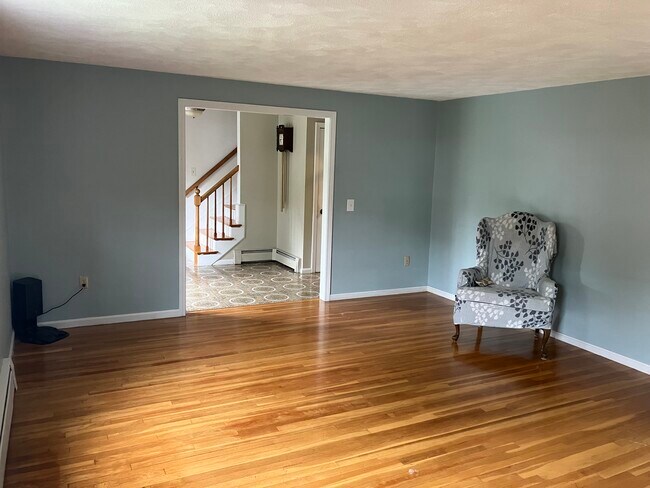 5 Freeman Cir in Lexington, MA - Building Photo - Building Photo
