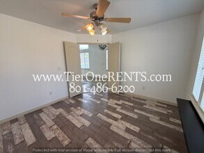 1952 E Meadow Downs Way in Cottonwood Heights, UT - Building Photo - Building Photo