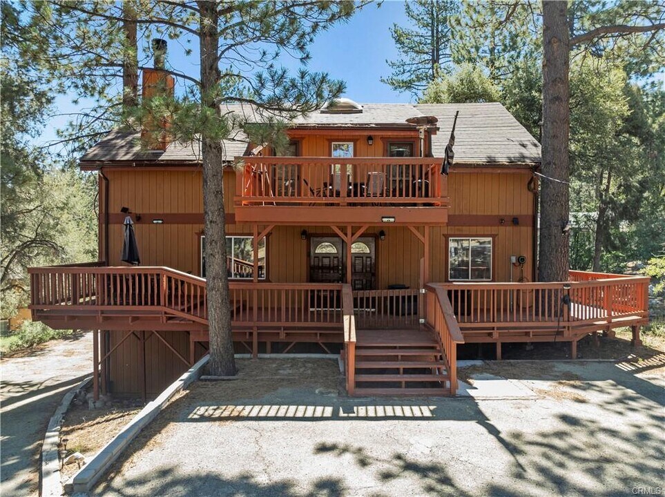 1808 Freeman Dr in Pine Mountain Club, CA - Building Photo