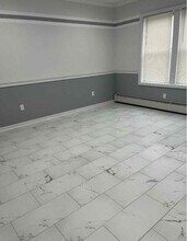 5 Royalton Pl-Unit -Apt 33 in Bloomfield, NJ - Building Photo - Building Photo
