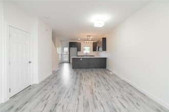 92 Pilgrim Ave in Winnipeg, MB - Foto de edificio - Building Photo