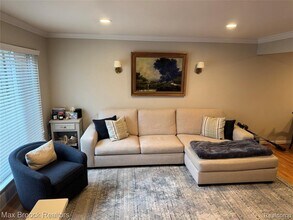 383 W Brown St in Birmingham, MI - Building Photo - Building Photo