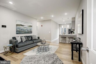 1040 Bladensburg Rd NE in Washington, DC - Building Photo - Building Photo