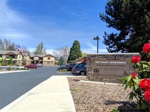 556 G St in Jacksonville, OR - Building Photo - Building Photo