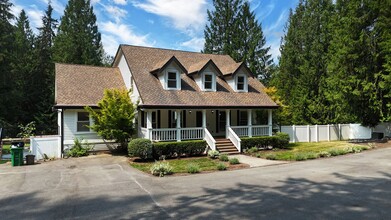 20209 242nd Ave NE in Woodinville, WA - Foto de edificio - Building Photo