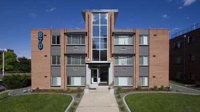 870 Cherry in Denver, CO - Foto de edificio - Building Photo