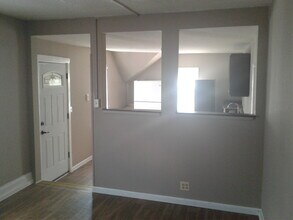 673 Dale Street North, Unit 2 in St. Paul, MN - Foto de edificio - Building Photo