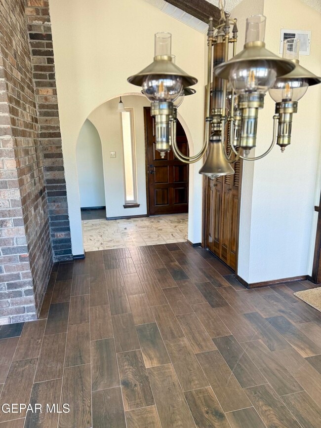 property at 7121 Gran Vida Dr