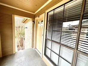 1311 Antoine Dr in Houston, TX - Building Photo - Building Photo