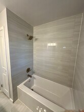 3601 Omohundro Ave, Unit 3 in Norfolk, VA - Building Photo - Building Photo