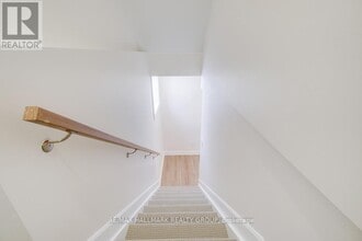 956 Fisher Ave in Ottawa, ON - Building Photo - Building Photo