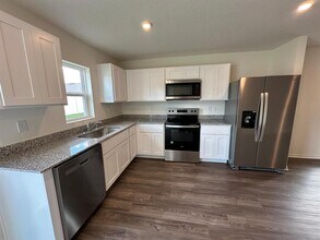 2211 Majestic Span Ave in Eagle Lake, FL - Building Photo - Building Photo