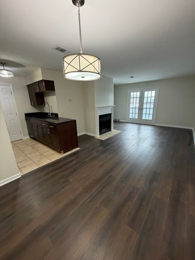 109 Prescott Place, Unit 109 Prescott Place