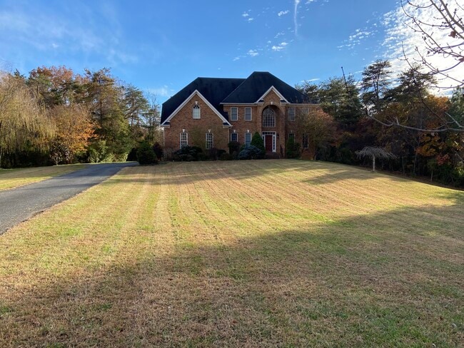 property at 100 Beacon Hill Pl