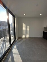 168 E 100th St in New York, NY - Building Photo - Building Photo