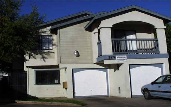 3878 37th St in San Diego, CA - Foto de edificio