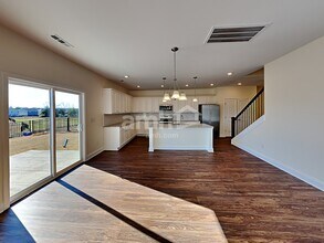 8084 Rapala Ln in Pickerington, OH - Foto de edificio - Building Photo