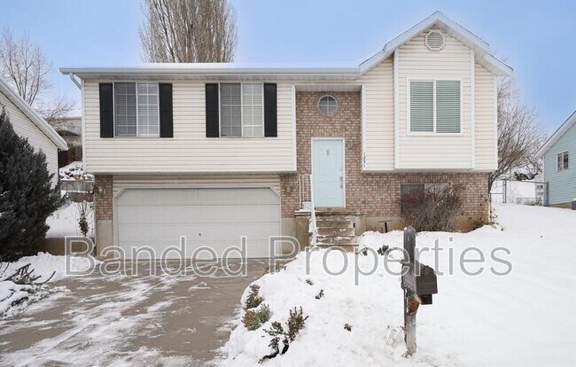 property at 1251 E 3150 N