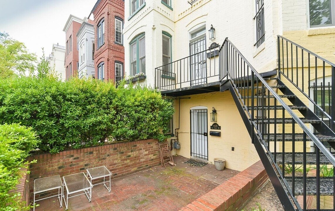 442 3rd St NE in Washington, DC - Building Photo