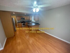 2169 Wooddale Ln in Nashville, TN - Building Photo - Building Photo