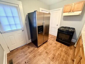 1422 N Limestone in Lexington, KY - Building Photo - Building Photo