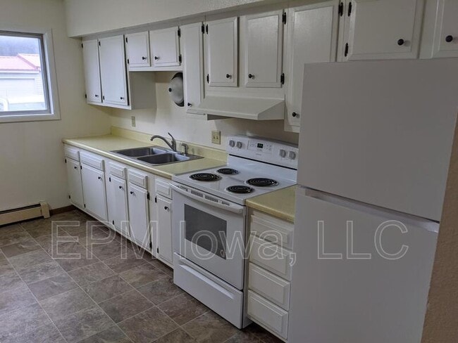 property at 101 16th Ave NW