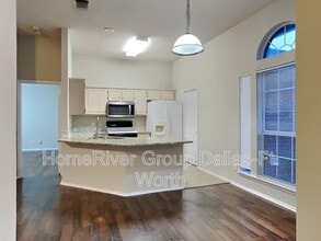 824 Carrington Dr in Arlington, TX - Building Photo - Building Photo