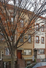 144 Newel St in Brooklyn, NY - Building Photo - Building Photo