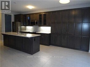 288 Fellowes Crescent in Hamilton, ON - Building Photo - Building Photo