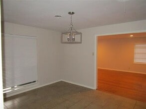 7128 Clemson Dr in Dallas, TX - Building Photo - Building Photo