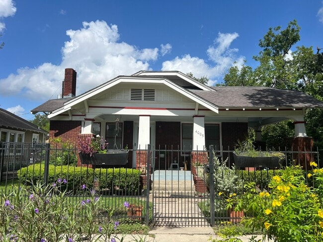 property at 4009 Norhill Blvd
