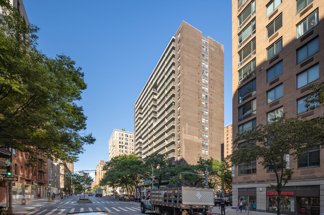 Haywood Broun Towers in New York, NY - Building Photo - Building Photo