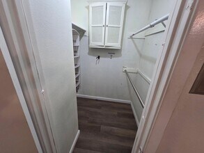 839 Dublin Dr, Unit Side room with Private Bathroom in Richardson, TX - Foto de edificio - Building Photo