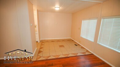 1500 Pacheco Rd in Bakersfield, CA - Building Photo - Building Photo