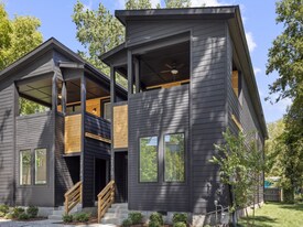 217 Eastmoreland St in Nashville, TN - Building Photo