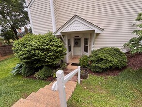 2919 S Woodley St in Arlington, VA - Building Photo - Building Photo