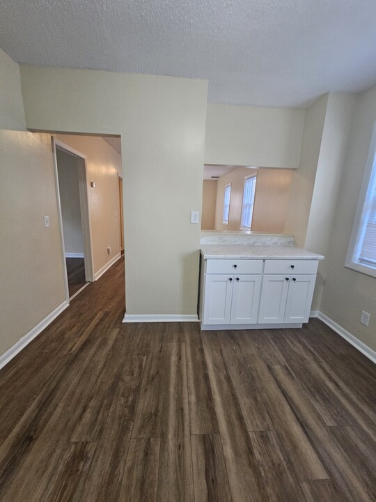 307 Greenwich Ave, Unit 2 in New Haven, CT - Building Photo