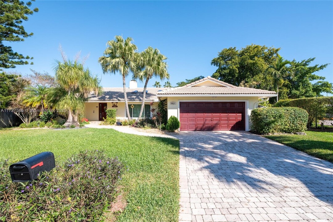 8411 NW 20th Pl in Coral Springs, FL - Foto de edificio