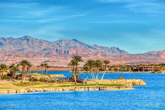 72 Bella Lago Ave in Henderson, NV - Building Photo - Building Photo
